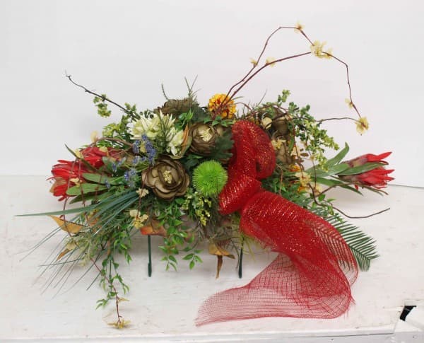 A touch of glam (Silk Flowers)